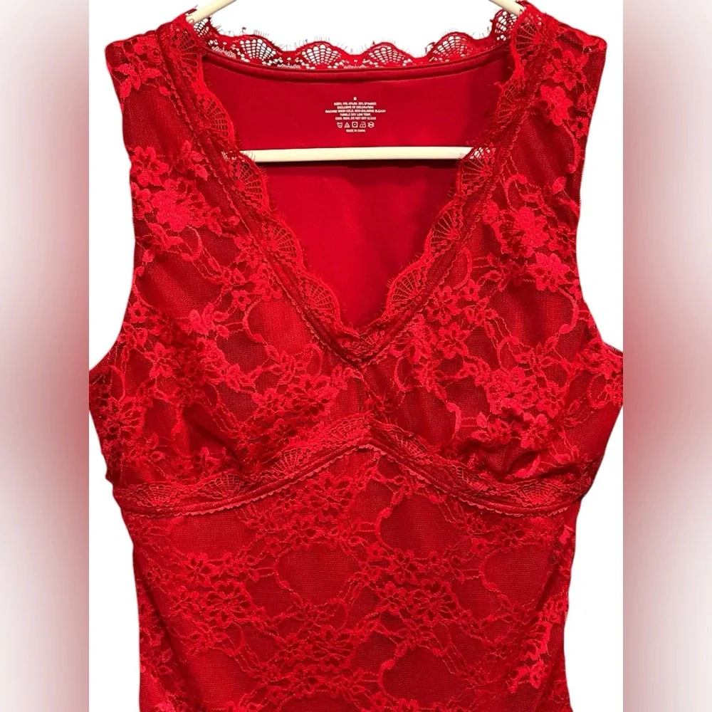 Red Lace Sleeveless Thong Bodysuit - Medium - NWOT - Picture 4 of 6